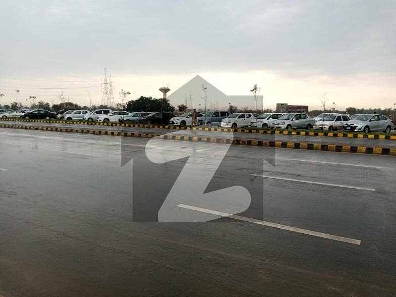 1 kanal Plot Available For Sale In DHA Gujranwala 1 kanal Plot Available For Sale In DHA Gujranwala