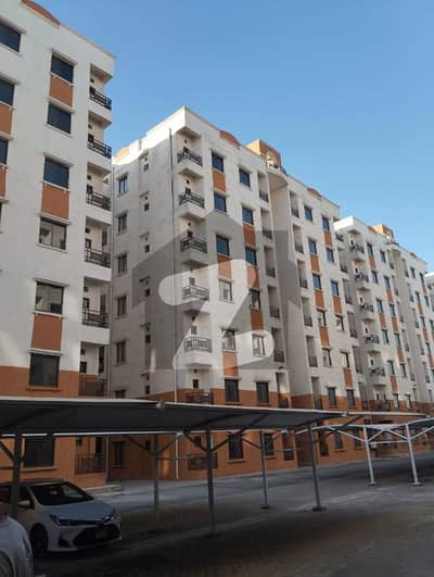 Flat Sized 912 Square Feet Available In I-16