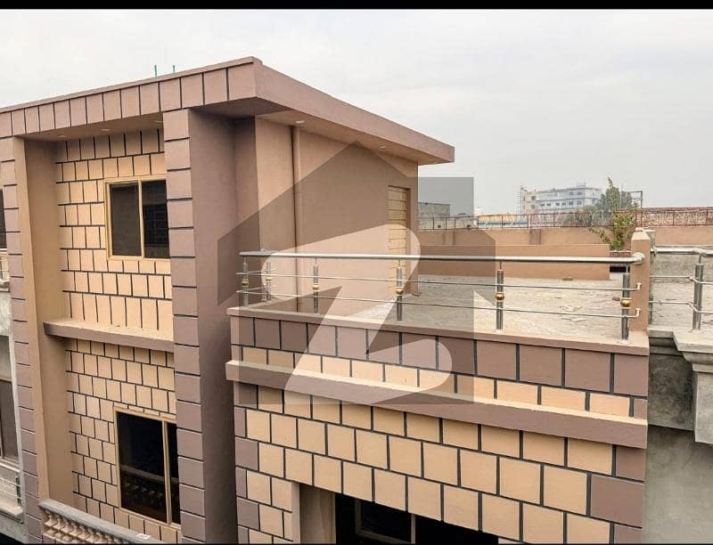 کے آر ایل روڈ راولپنڈی میں 4 کمروں کا 4 مرلہ مکان 2.0 کروڑ میں برائے فروخت۔ کے آر ایل روڈ راولپنڈی میں 4 کمروں کا 4 مرلہ مکان 2.0 کروڑ میں برائے فروخت۔