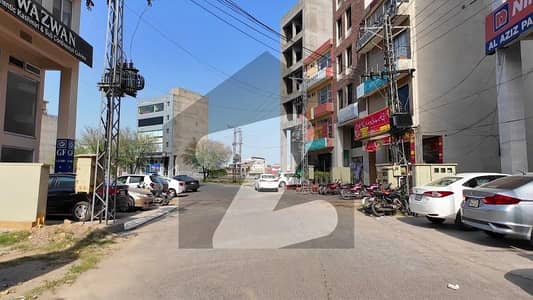 بینکرز کوآپریٹو ہاؤسنگ سوسائٹی لاہور میں 8 مرلہ کمرشل پلاٹ 8.0 کروڑ میں برائے فروخت۔