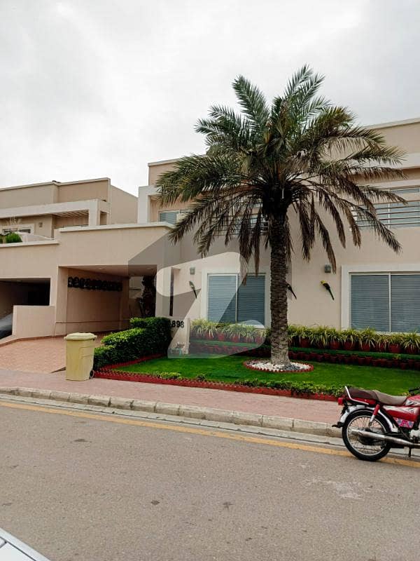 3Bed DDL 200sq Yd Villa FOR SALE. All Amenities Nearby Including Parks, Mosques And Gallery 3Bed DDL 200sq Yd Villa FOR SALE. All Amenities Nearby Including Parks, Mosques And Gallery