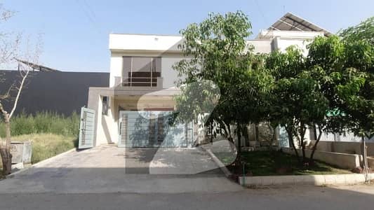 جی ۔ 15/2 جی ۔ 15,اسلام آباد میں 7 کمروں کا 14 مرلہ مکان 6.25 کروڑ میں برائے فروخت۔