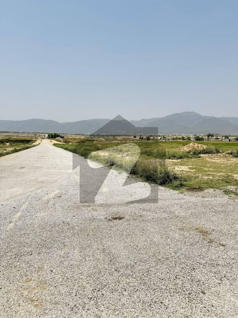 MARGLLA FACE PLOT 30x60 FOR SALE TOP LOCATION MARGLLA FACE PLOT 30x60 FOR SALE TOP LOCATION