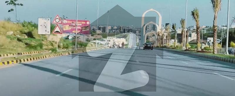 01 Kanal Non-Corner Plot No 04 11th Avenue for Sale on (Urgent Basis) on (Investor Rate) Nearby Masjid & Family Park in Sector F-1 DHA 05 Islamabad