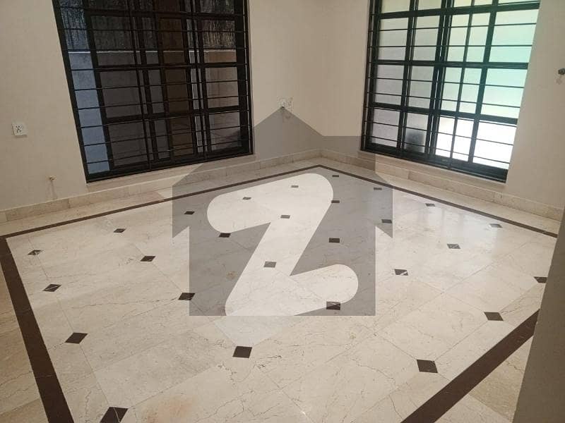 GROUND PORTION FOR RENT