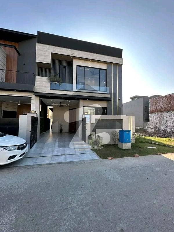 Modern 5 Marla House For Sale in DHA 9 town Modern 5 Marla House For Sale in DHA 9 town