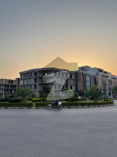 7 Marla Developed & Possession Plot For Sale In R Block