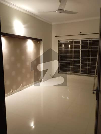 10 Marla Upper Portion Available For Rent In Bahria Town Phase 4