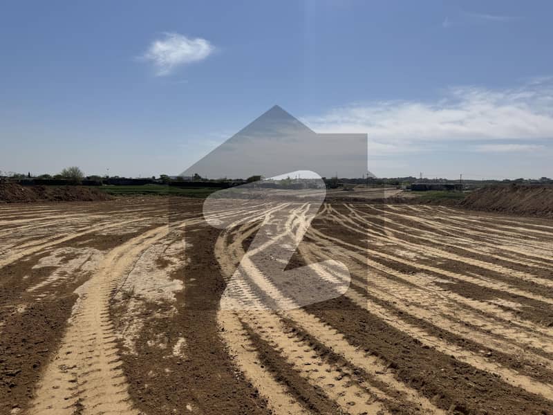 60x90 Cutting Plot For Sale In E-12/2. 60x90 Cutting Plot For Sale In E-12/2.