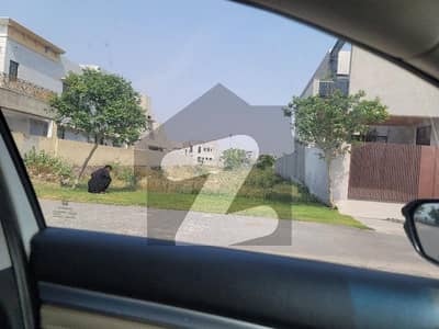 deal of the day150ft road best location 10 marla plot surrounding beautiful homes Near 2030 ph7