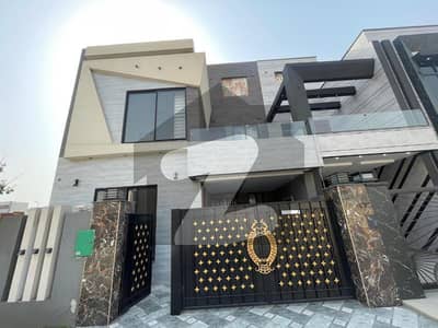 بحریہ آرچرڈ لاہور میں 3 کمروں کا 5 مرلہ مکان 1.65 کروڑ میں برائے فروخت۔