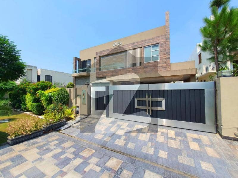 One Kanal Modern Design Bungalow Near Dolmen Mall Top Location For Rent