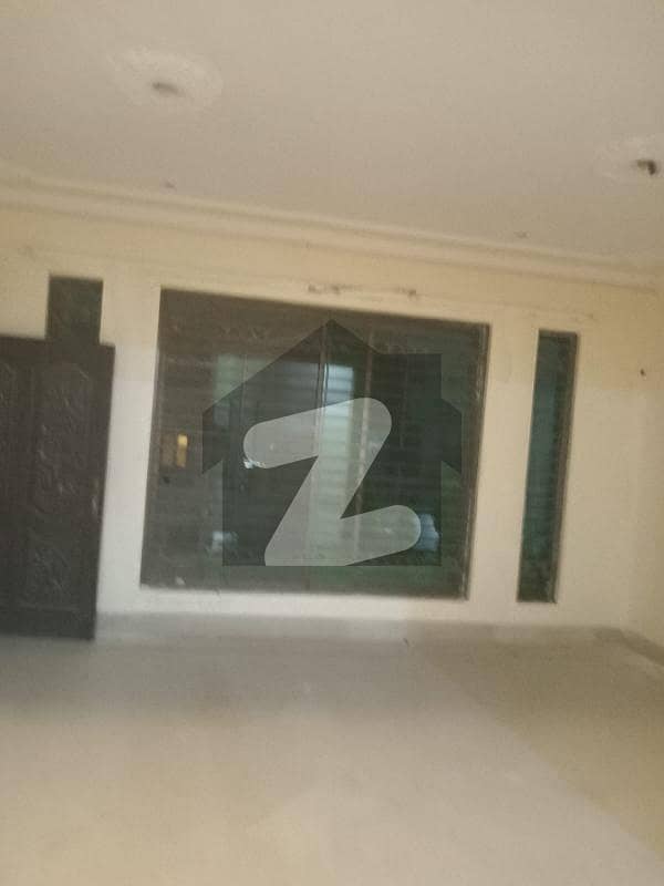 10 MARLA UPPER PORTION FOR RENT 10 MARLA UPPER PORTION FOR RENT