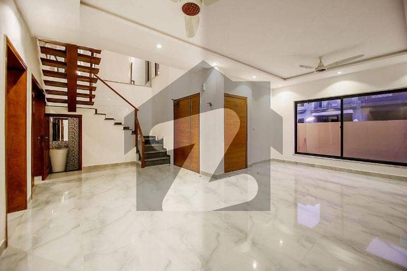 One Bed Flat Available For Rent One Bed Flat Available For Rent