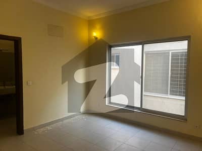 Quaid Villas 200sq Yd Close To Entrance Of BTK 3Bed One Unit Villas FOR SALE Quaid Villas 200sq Yd Close To Entrance Of BTK 3Bed One Unit Villas FOR SALE