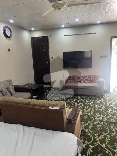 گلشنِ اقبال - بلاک 2 گلشنِ اقبال,گلشنِ اقبال ٹاؤن,کراچی میں 10 مرلہ دفتر 2.5 لاکھ میں کرایہ پر دستیاب ہے۔
