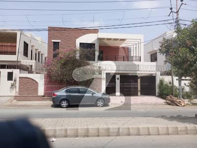 ڈی ایچ اے فیز 7 ڈی ایچ اے ڈیفینس,کراچی میں 5 کمروں کا 19 مرلہ مکان 5.5 لاکھ میں کرایہ پر دستیاب ہے۔