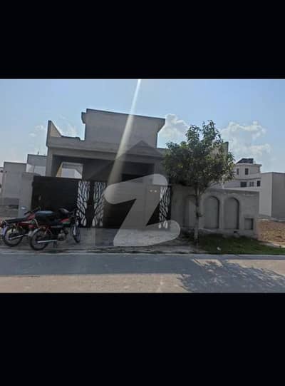 پارک ویو سٹی ۔ ڈائمنڈ بلاک پارک ویو سٹی,لاہور میں 2 کمروں کا 10 مرلہ مکان 1.6 کروڑ میں برائے فروخت۔