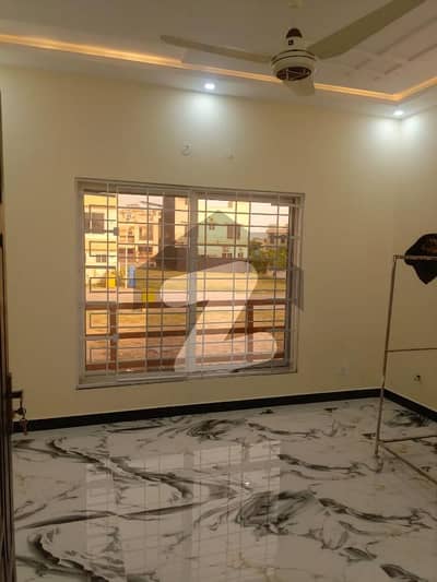 7 Marla Brand New House Duble Unit Available For Rent
