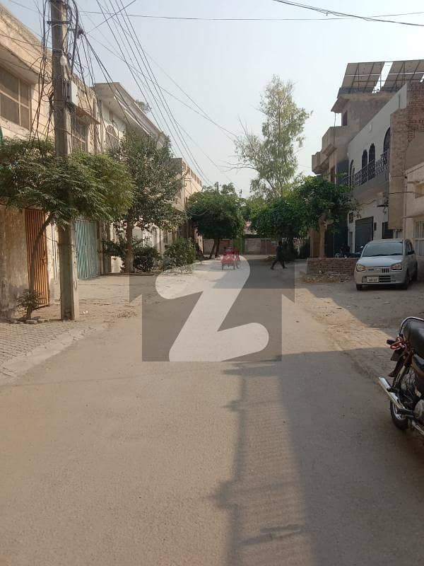 House is available for Sale Near Ladies Park House is available for Sale Near Ladies Park