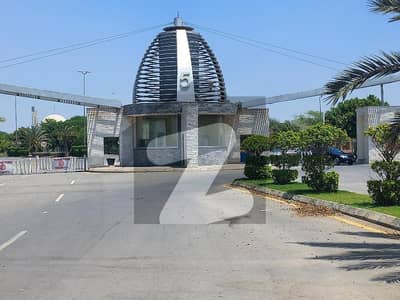 8MARLA PLOT FOR SALE POSSESSION UTAILTY PAID READY FOR CONSTRUCTION MORE DETAILS CONTACT ME