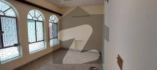 30x60 Upper Portion Portion Available For Rent
