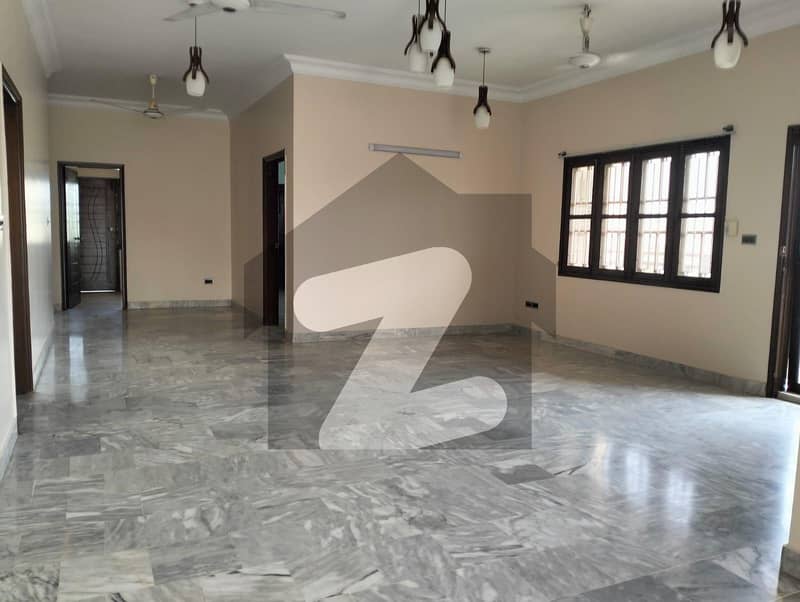 500yd Bungalow For Rent 500yd Bungalow For Rent