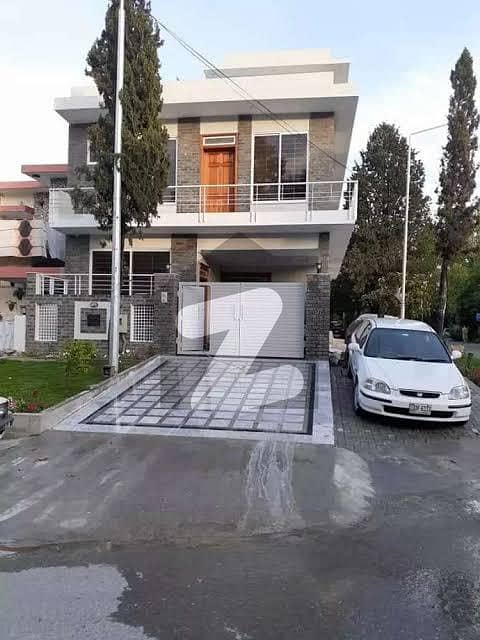 F8/3 House For Rent Very Low Price F8/3 House For Rent Very Low Price