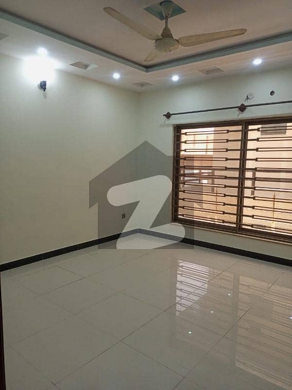 1 Kanal Double Storey House For Rent 1 Kanal Double Storey House For Rent