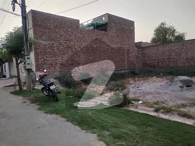 7 MARLA PRIME LOCATION PLOT IN PUNJAB SMALL INDUSTRIES HOUSING SOCIETY .