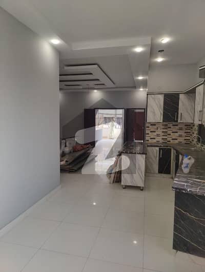 Portions for Rent VIP Location in Block 15, Gulistan-e-Johar, Karachi 240 Sq Yards 3 Bed DD Available