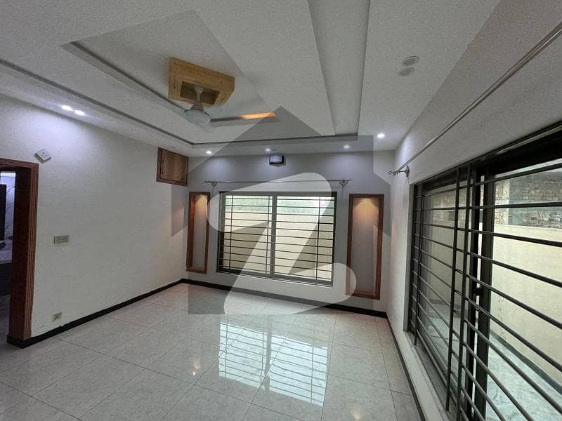 10 Marla Double Story House for Rent 10 Marla Double Story House for Rent