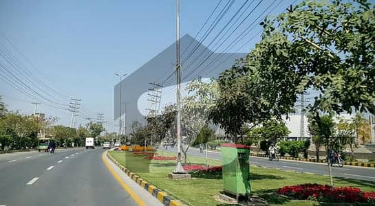جوہر ٹاؤن فیز 2 - بلاک ایل جوہر ٹاؤن فیز 2,جوہر ٹاؤن,لاہور میں 1 کنال کمرشل پلاٹ 17.0 کروڑ میں برائے فروخت۔