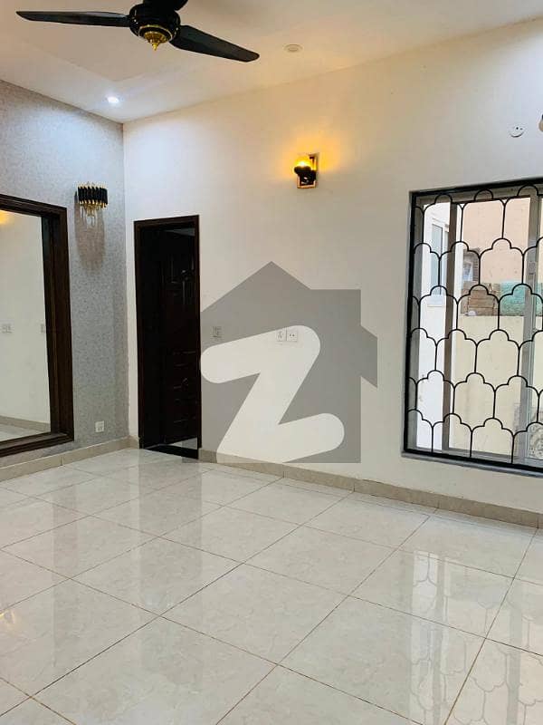 5 Marla Lower Portion Available For Rent