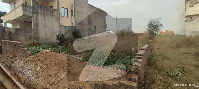 جناح گارڈنز فیز 1 جناح گارڈنز,ایف ای سی ایچ ایس,اسلام آباد میں 8 مرلہ رہائشی پلاٹ 1.45 کروڑ میں برائے فروخت۔ جناح گارڈنز فیز 1 جناح گارڈنز,ایف ای سی ایچ ایس,اسلام آباد میں 8 مرلہ رہائشی پلاٹ 1.45 کروڑ میں برائے فروخت۔