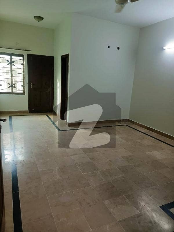 Upper Portion Available For Rent Upper Portion Available For Rent