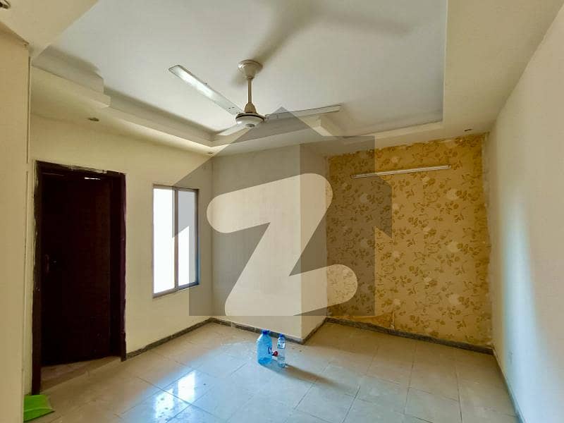Beautiful 3 Bedrooms Family Apartment for sale in Investor Price Beautiful 3 Bedrooms Family Apartment for sale in Investor Price