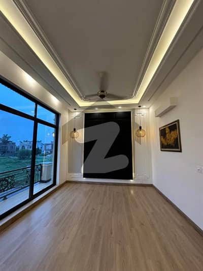 5 Marla Brand New luxurious house For Sale And Direct Meeting With Owner In Park View City Lahore. 5 Marla Brand New luxurious house For Sale And Direct Meeting With Owner In Park View City Lahore.