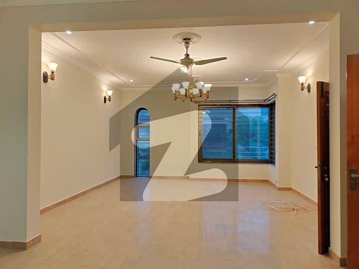 Beautiful Location F11 Upper Portion 1-kanal Available For Rent Beautiful Location F11 Upper Portion 1-kanal Available For Rent