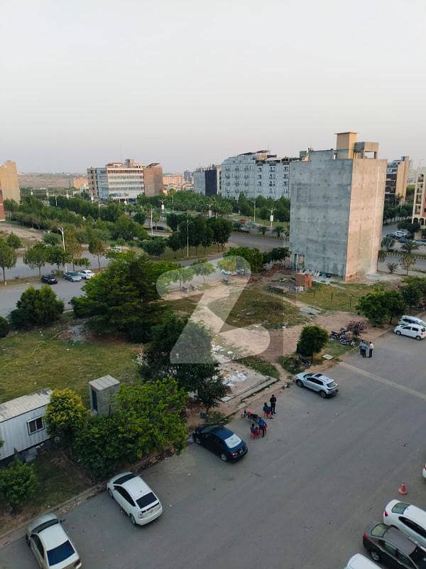 Luxurious One-Bedroom Apartment For Sale In Gulberg Green