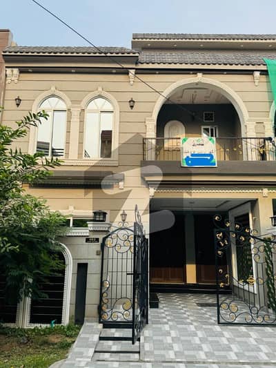 5 Marla Brand New A Plus Solid Constructed House For Sale In Park View City Lahore.