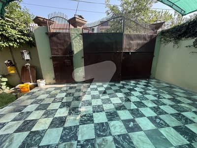 حیات آباد فیز 6 - ایف3 حیات آباد فیز 6,حیات آباد,پشاور میں 9 کمروں کا 1 کنال مکان 2.45 لاکھ میں کرایہ پر دستیاب ہے۔