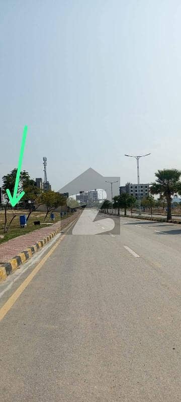 Prime 8 Marla Plot for Sale in Multi Gardens B-17 Islamabad Block F