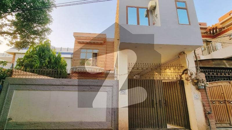 8.25 Marla Double Story House Available For Sale In Gulgasht Colony Multan