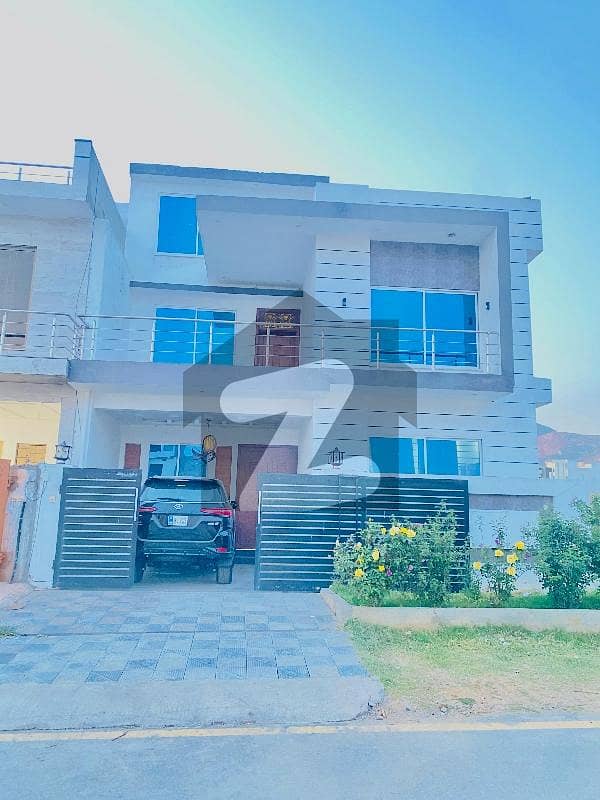 B-17 E Block 30x60 Corner House Available For Rent In Very Reasonable Price B-17 E Block 30x60 Corner House Available For Rent In Very Reasonable Price