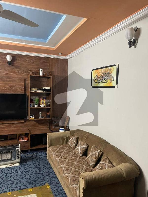 سوان گارڈن اسلام آباد میں 4 کمروں کا 8 مرلہ مکان 2.25 کروڑ میں برائے فروخت۔ سوان گارڈن اسلام آباد میں 4 کمروں کا 8 مرلہ مکان 2.25 کروڑ میں برائے فروخت۔