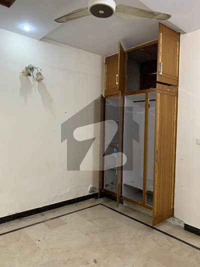 جی ۔ 13/1 جی ۔ 13,اسلام آباد میں 2 کمروں کا 4 مرلہ بالائی پورشن 48.0 ہزار میں کرایہ پر دستیاب ہے۔