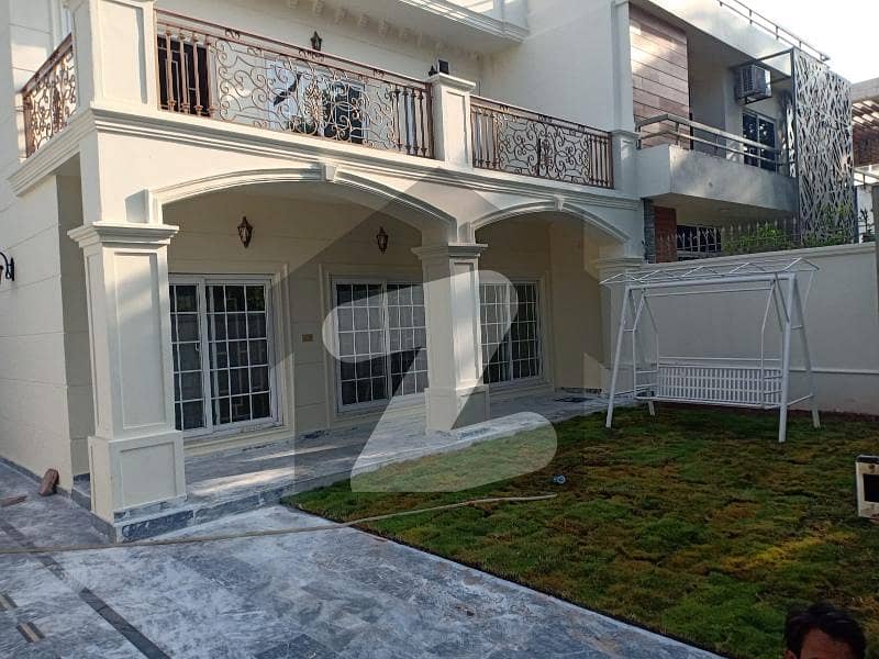 A House Of 533 Square Yards In F-7 A House Of 533 Square Yards In F-7