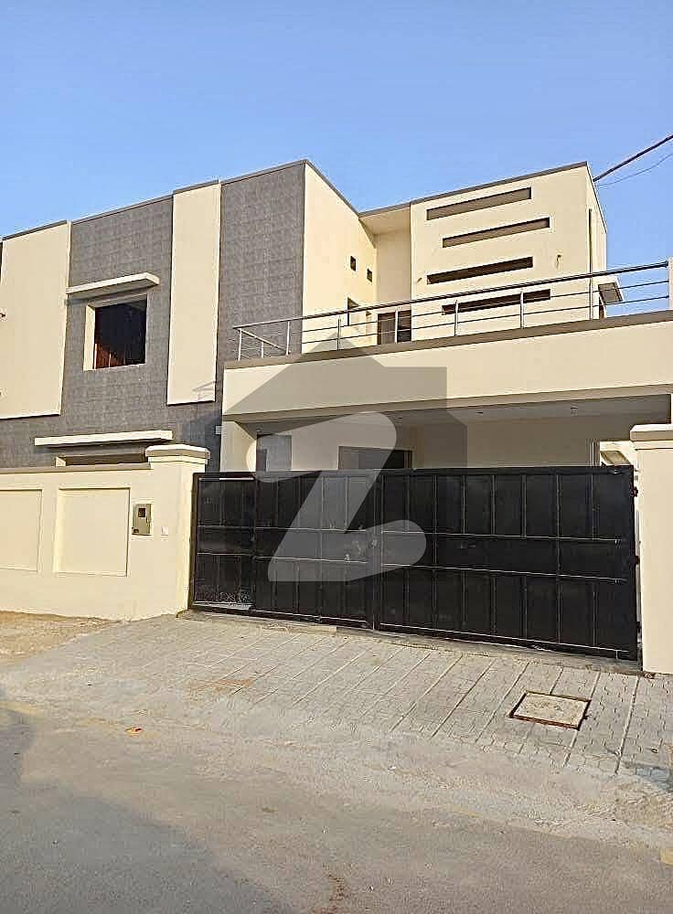 BEST DEAL 350SQU YARDS FALCON COMPLEX NEW MALIR BEST DEAL 350SQU YARDS FALCON COMPLEX NEW MALIR
