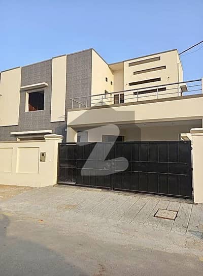 BRAND NEW 350SQU YARDS ON RENT FALCON COMPLEX NEW MALIR
